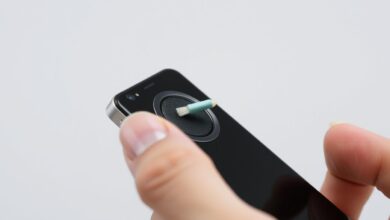 how to clean phone speaker