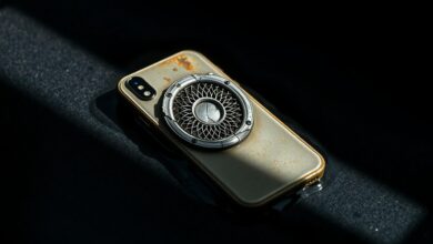 how to get water out of iphone speaker