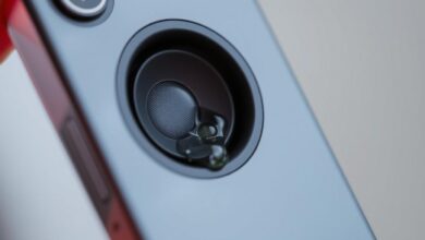 how to get water out of speakers on iphone